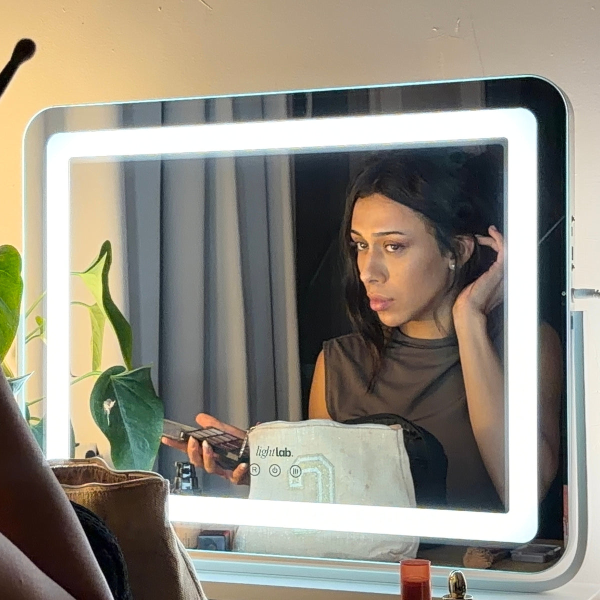 Light Lab Frame - дизайнерско LED огледало с регулируема светлина